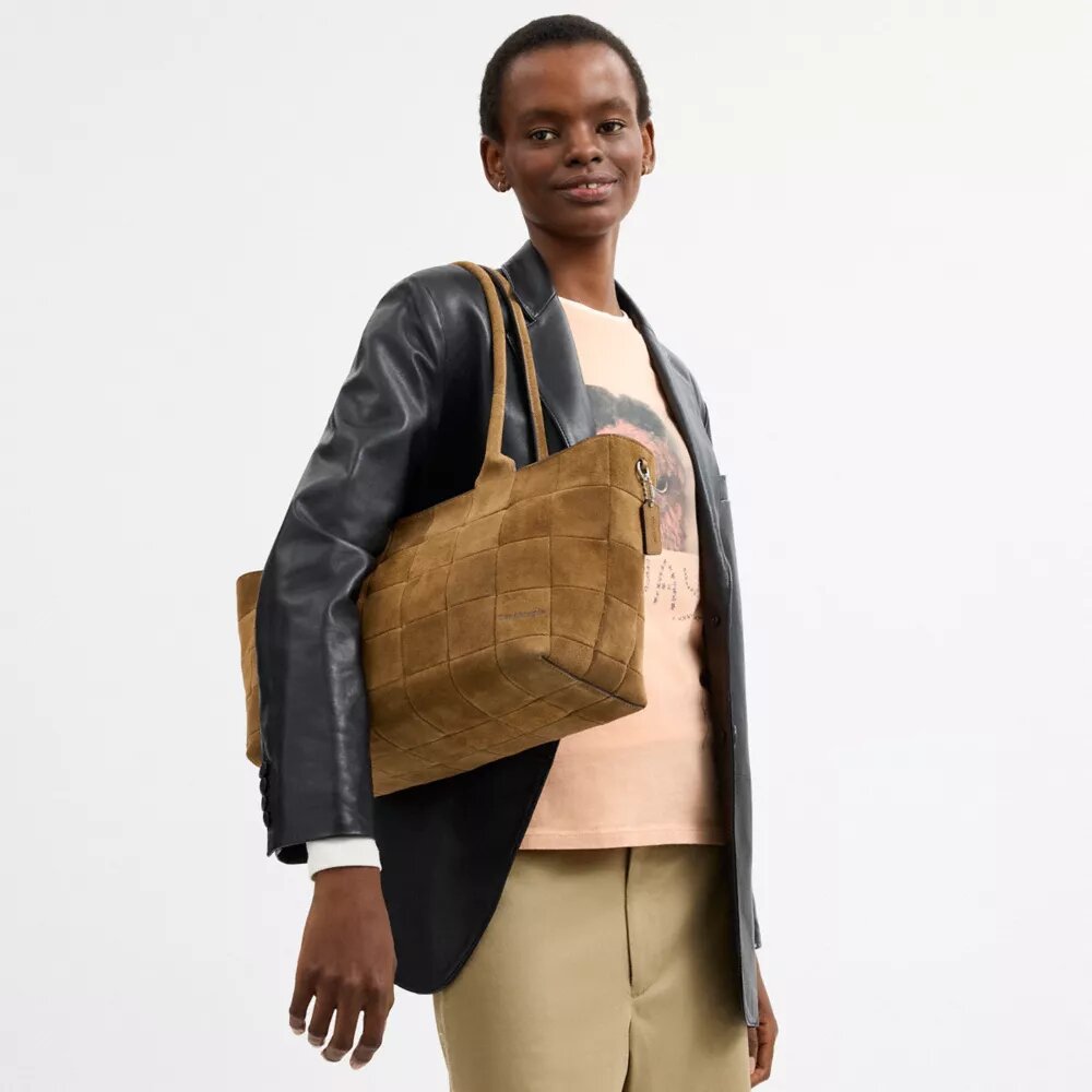 Alter/Ego stor Tote-tasker