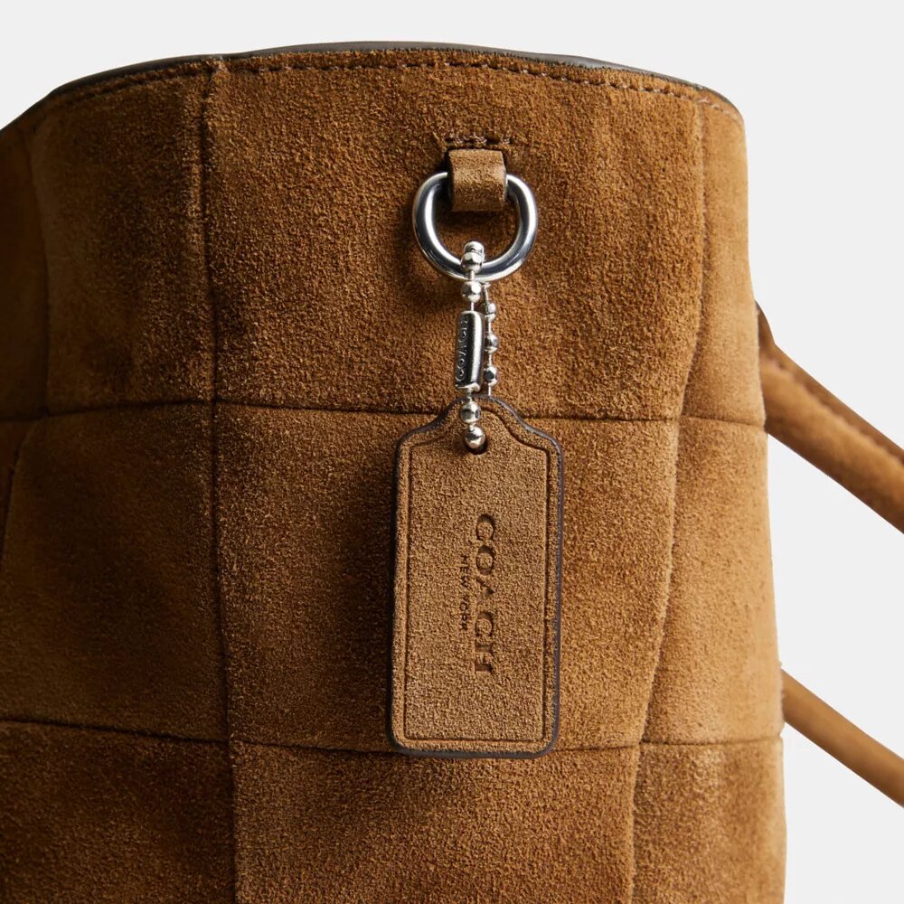 Alter/Ego stor Tote-tasker
