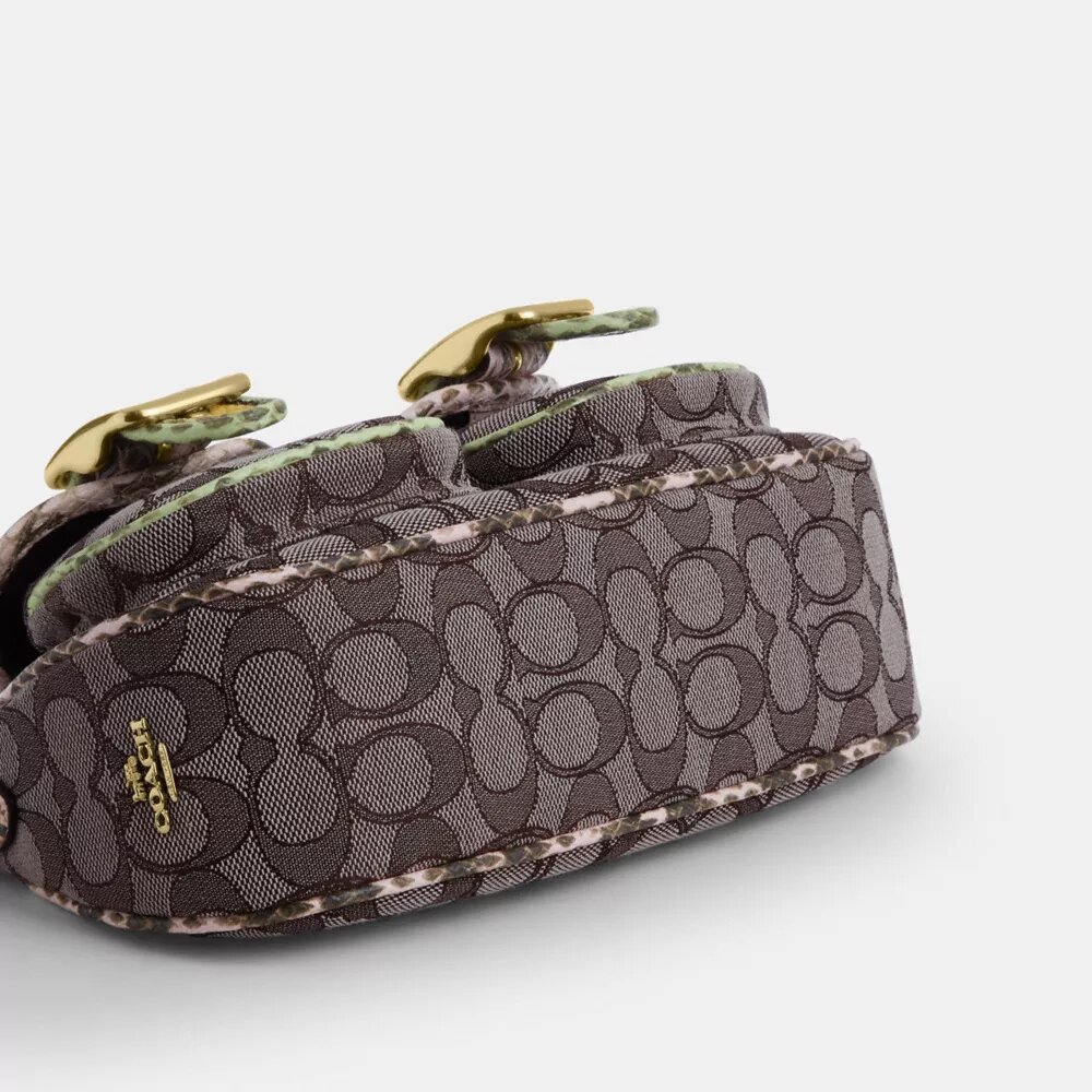 Ashton skuldertasker i signatur-jacquard