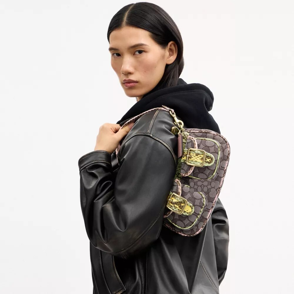 Ashton skuldertasker i signatur-jacquard
