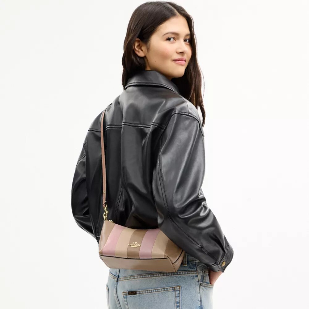 Caitlin skuldertaske med stribet patchwork
