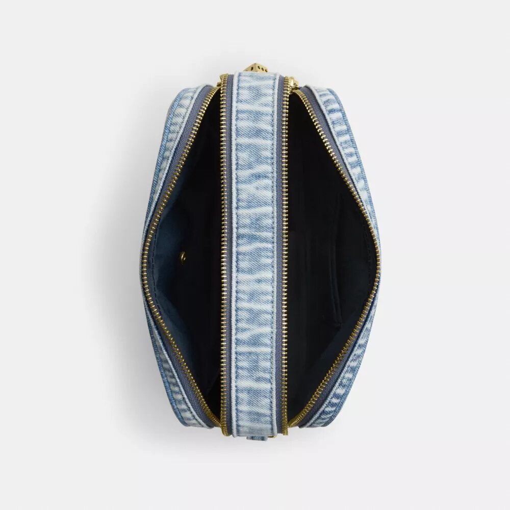 Carey crossbody-taske i Loved Denim med vedhæng