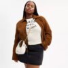 Carmen Mini-crossbody-taske med hjerteformede nitter