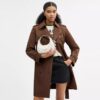 Carmen Mini-crossbody-taske med hjerteformede nitter