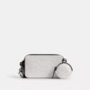 Charter Slim crossbody-taske i Signature Canvas