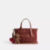 City Mini-tote med vedhæng