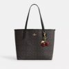 City-tote i Signature Canvas