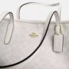 City-tote i Signature Canvas