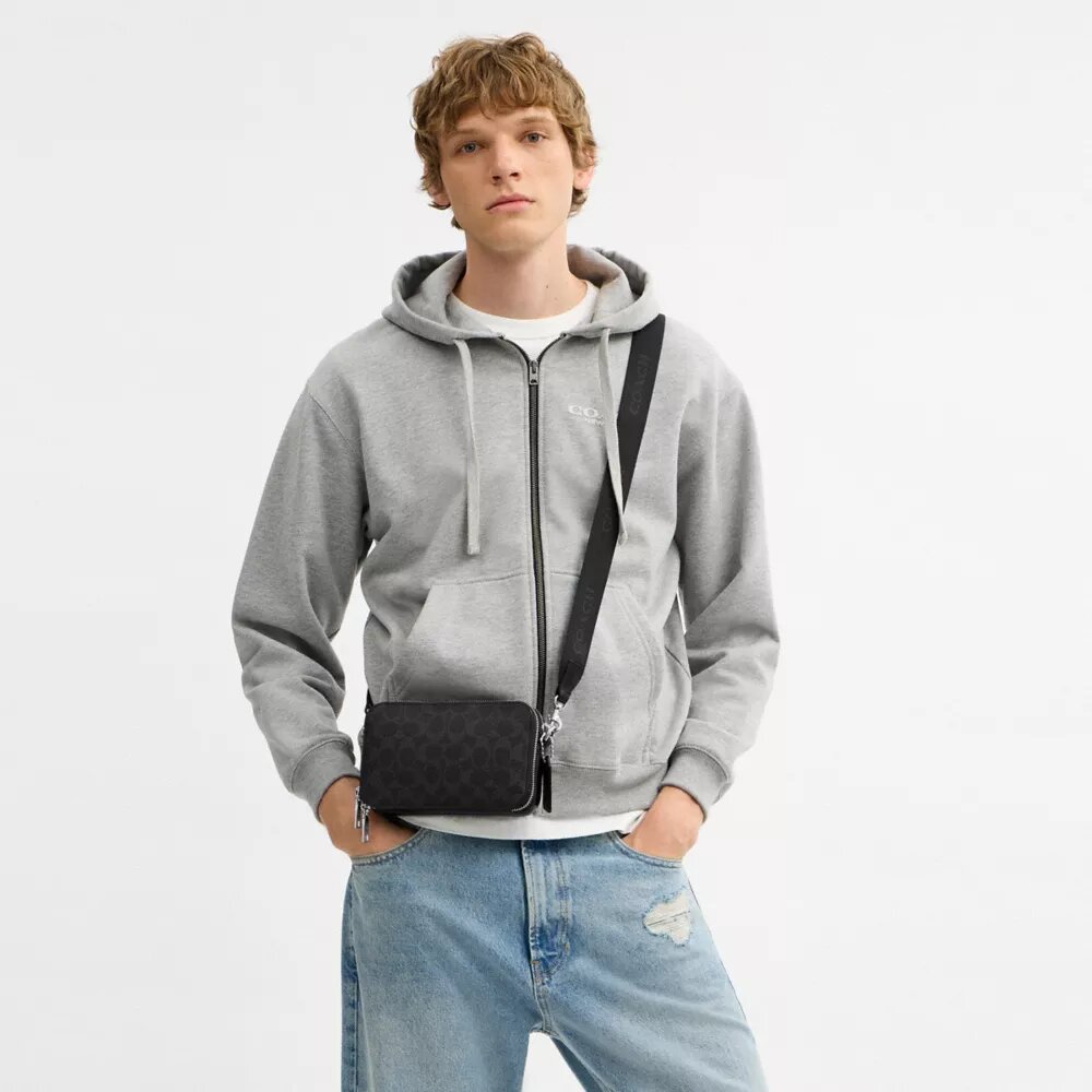Clinton-crossbody-taske i Signature Canvas