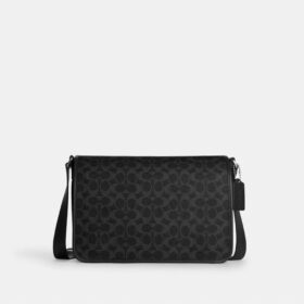 Colby Messenger-taske 32 i Signature Canvas