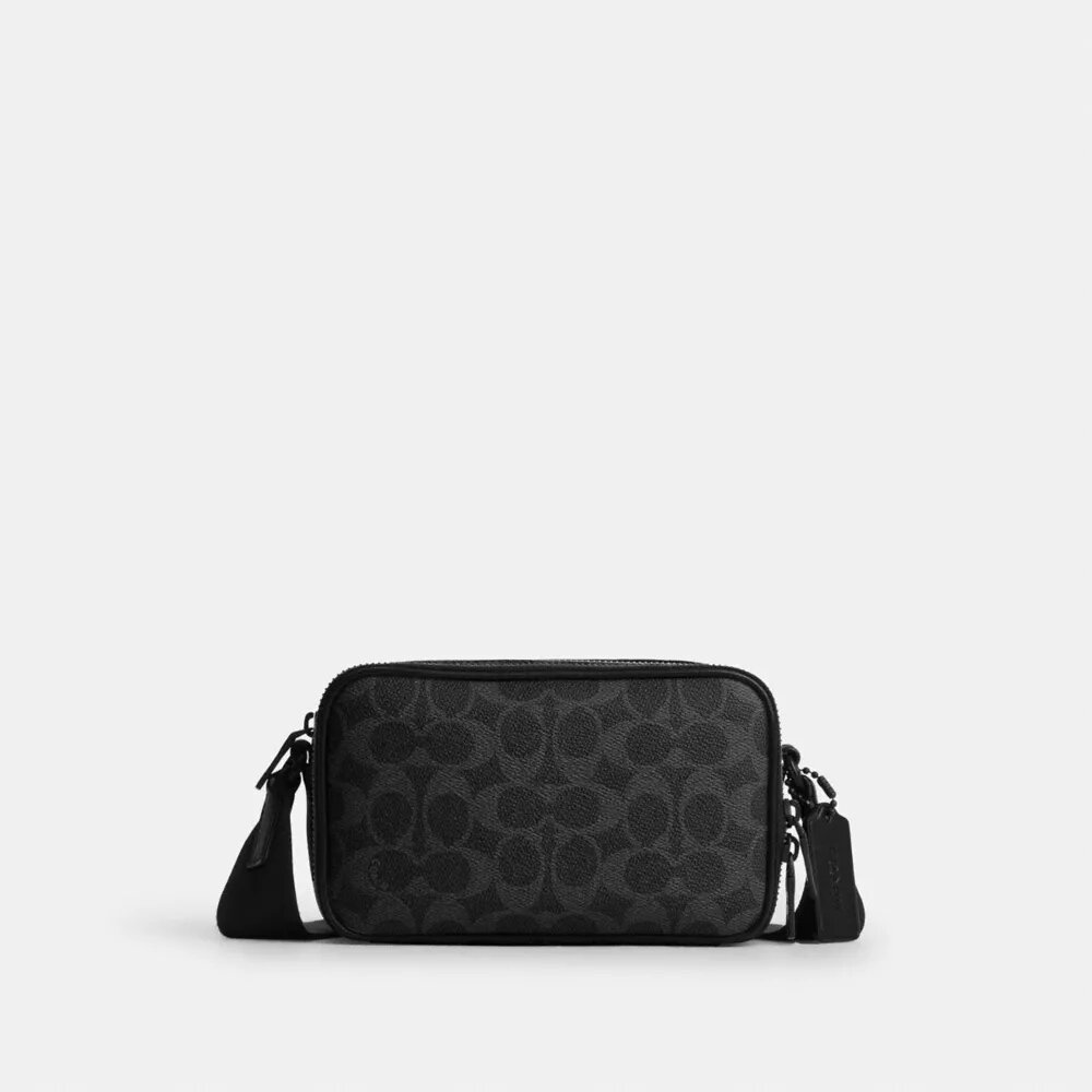 Colton Crossbody-taske 19 i Signature Canvas