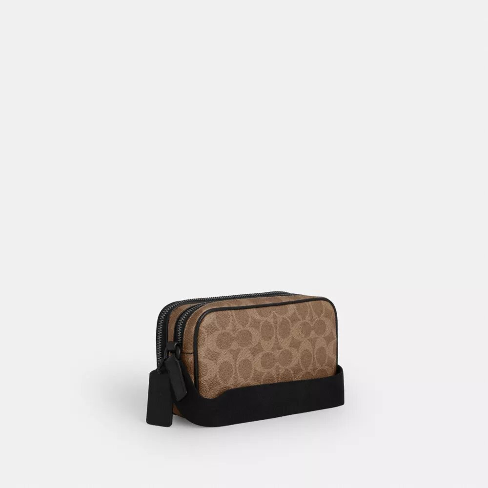 Colton Crossbody-taske 19 i Signature Canvas
