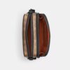 Colton Crossbody-taske 19 i Signature Canvas