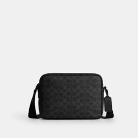 Colton crossbody-taske 25 i Signature Canvas