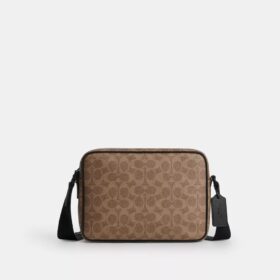 Colton crossbody-taske 25 i Signature Canvas