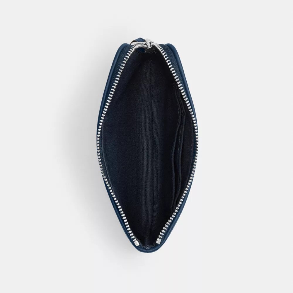 Corner Zip Håndledstaske i Signature Jacquard