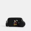Disney X Coach Charter Slim crossbody-taske med Mickey Mouse