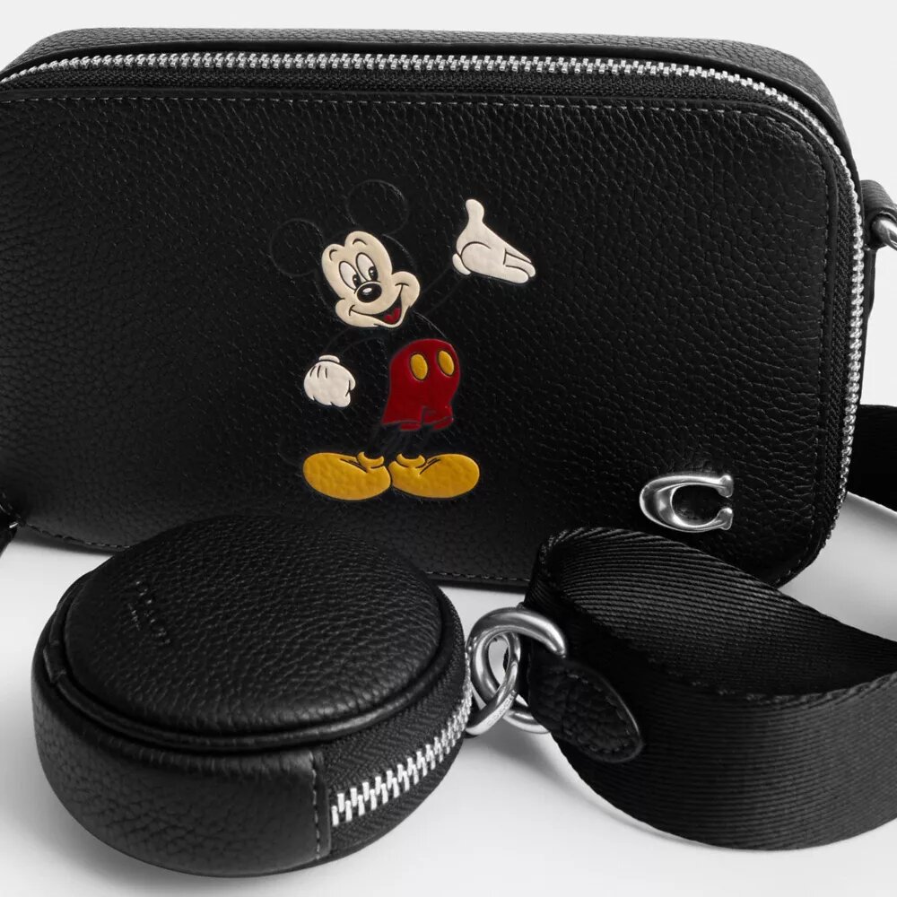 Disney X Coach Charter Slim crossbody-taske med Mickey Mouse