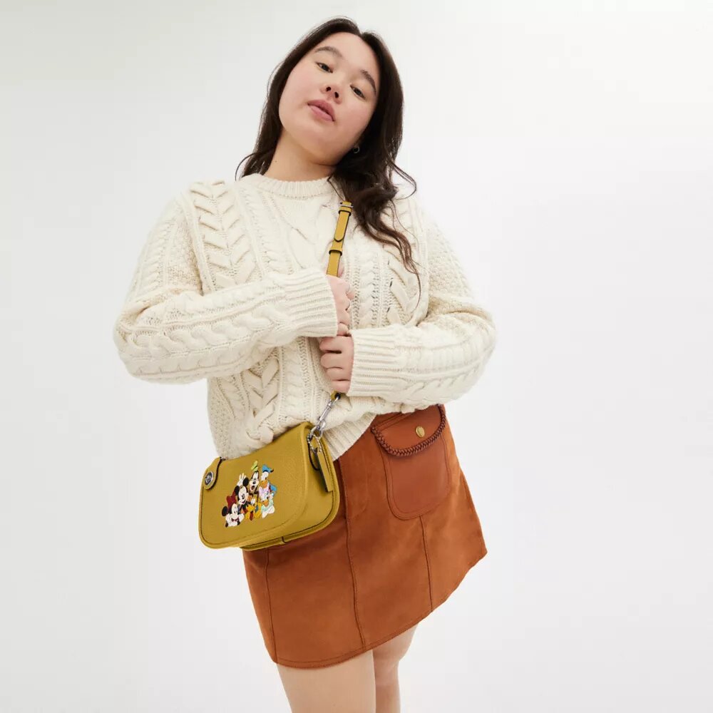 Disney X Coach Swinger-taske i regenereret læder med Mickey Mouse og venner