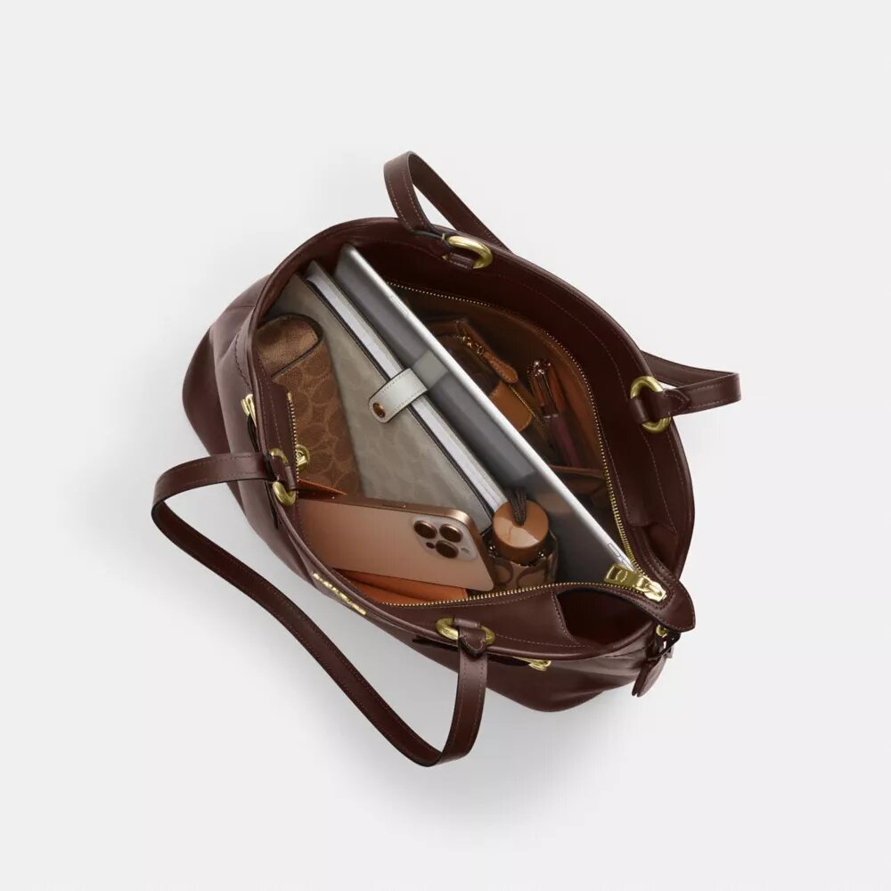 Easton-tote-tasker