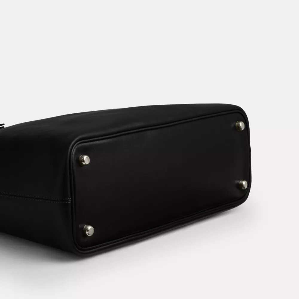 Easton-tote-tasker