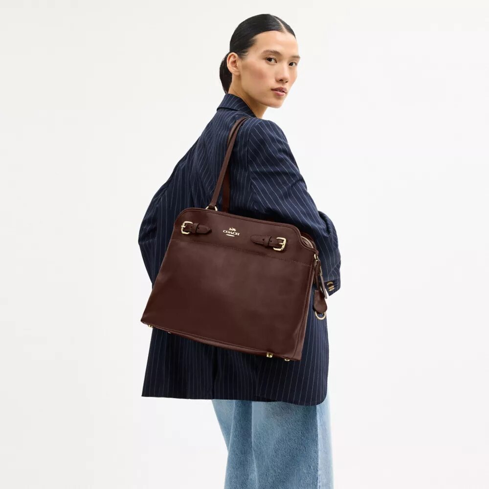 Easton-tote-tasker