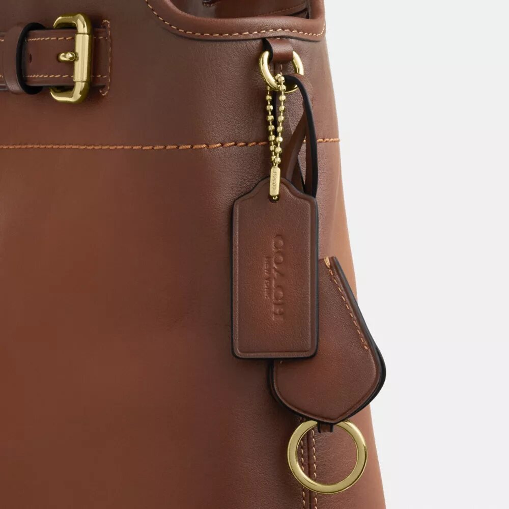 Easton-tote-tasker