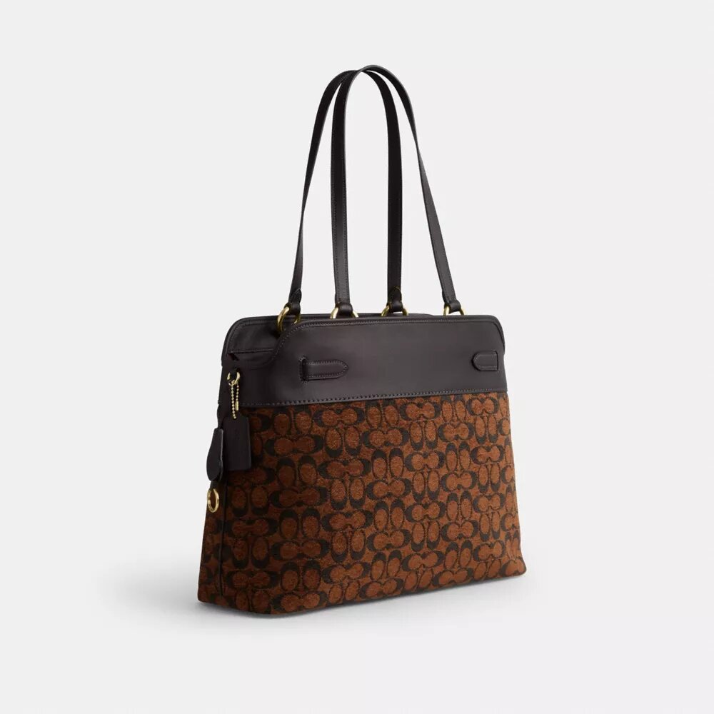 Easton-tote-tasker i signatur-chenille