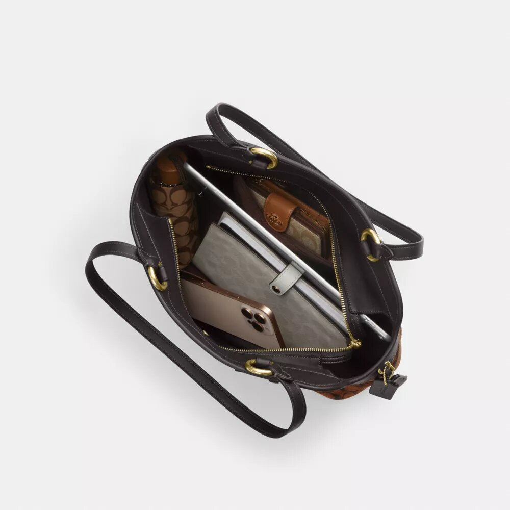 Easton-tote-tasker i signatur-chenille