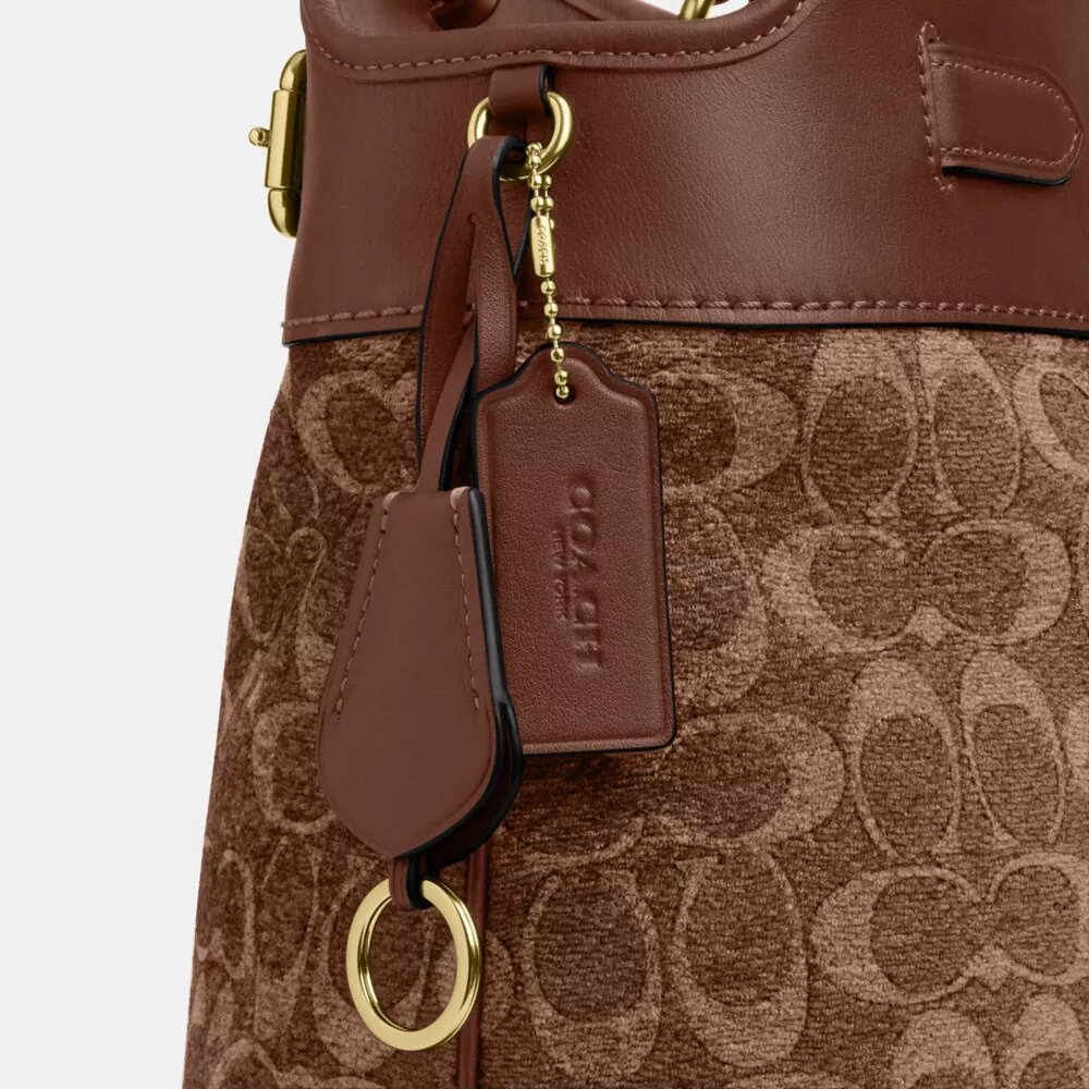 Easton-tote-tasker i signatur-chenille