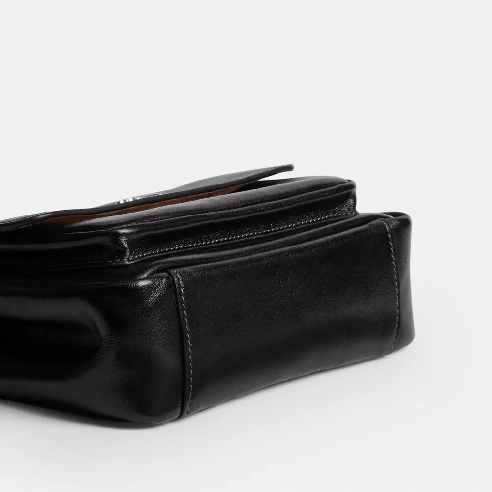 Elodie Crossbody-taske 18