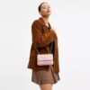 Elodie crossbody-taske 18 i Loved Denim med quiltning