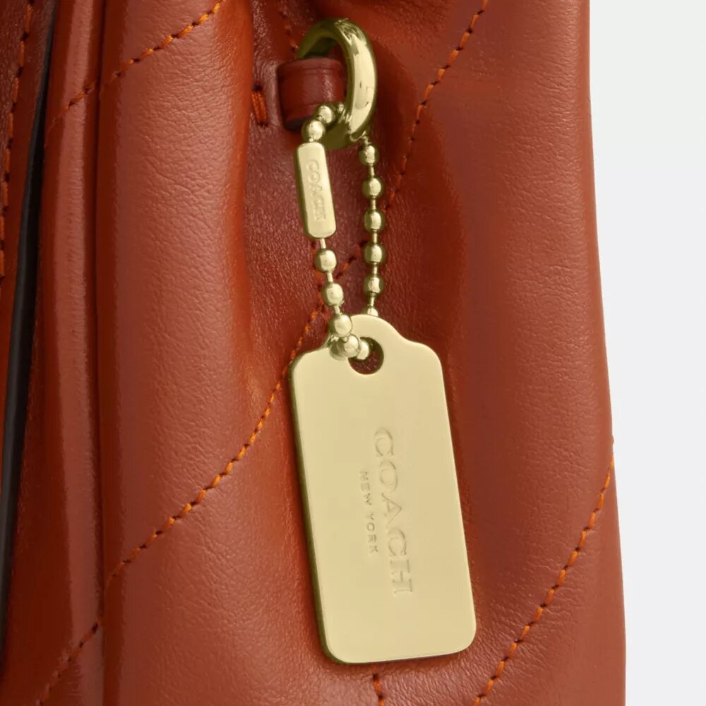 Elodie Crossbody-taske 18 med quiltning