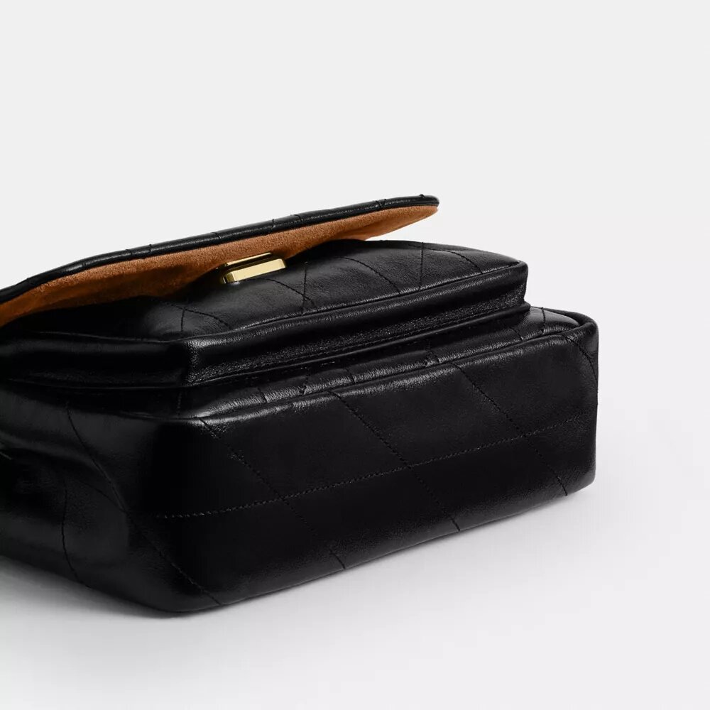 Elodie Crossbody-taske 18 med quiltning