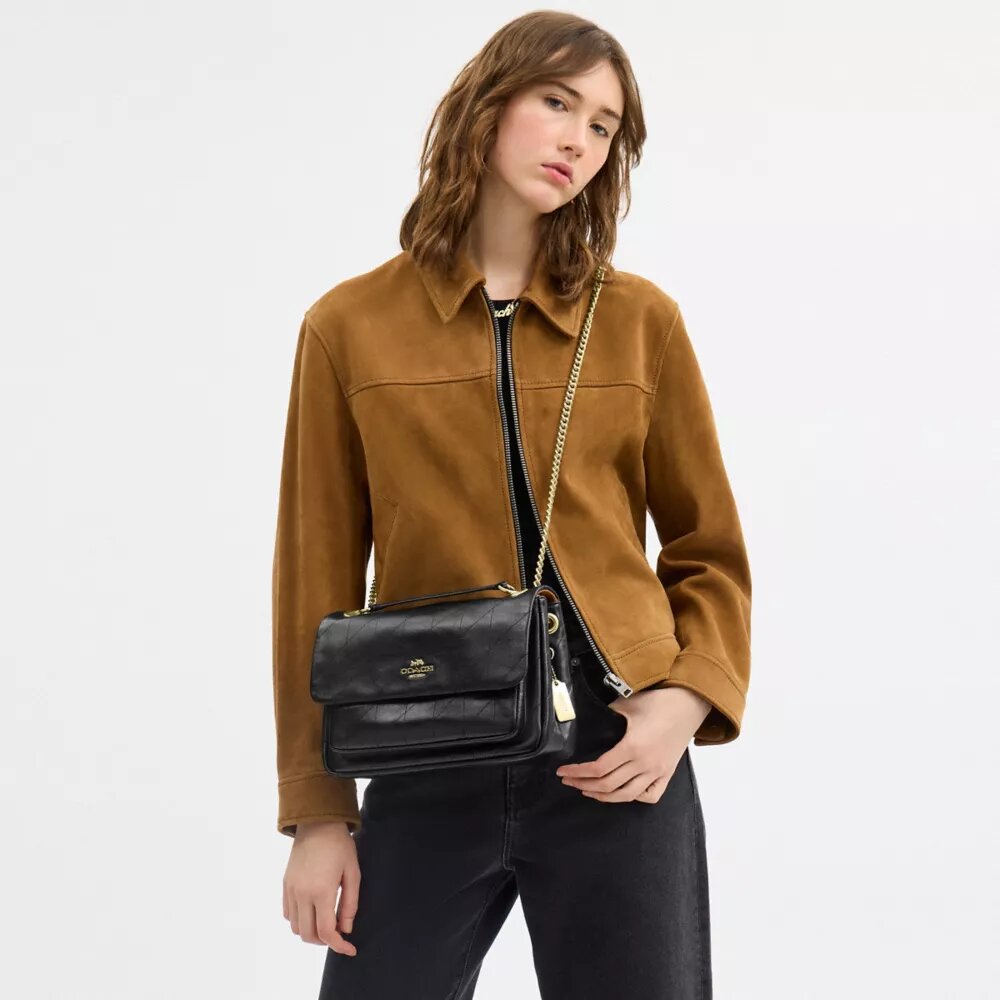 Elodie crossbody-taske med quiltning