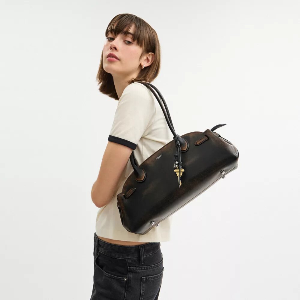 Empire Carryall-tasker 34 i patineret læder