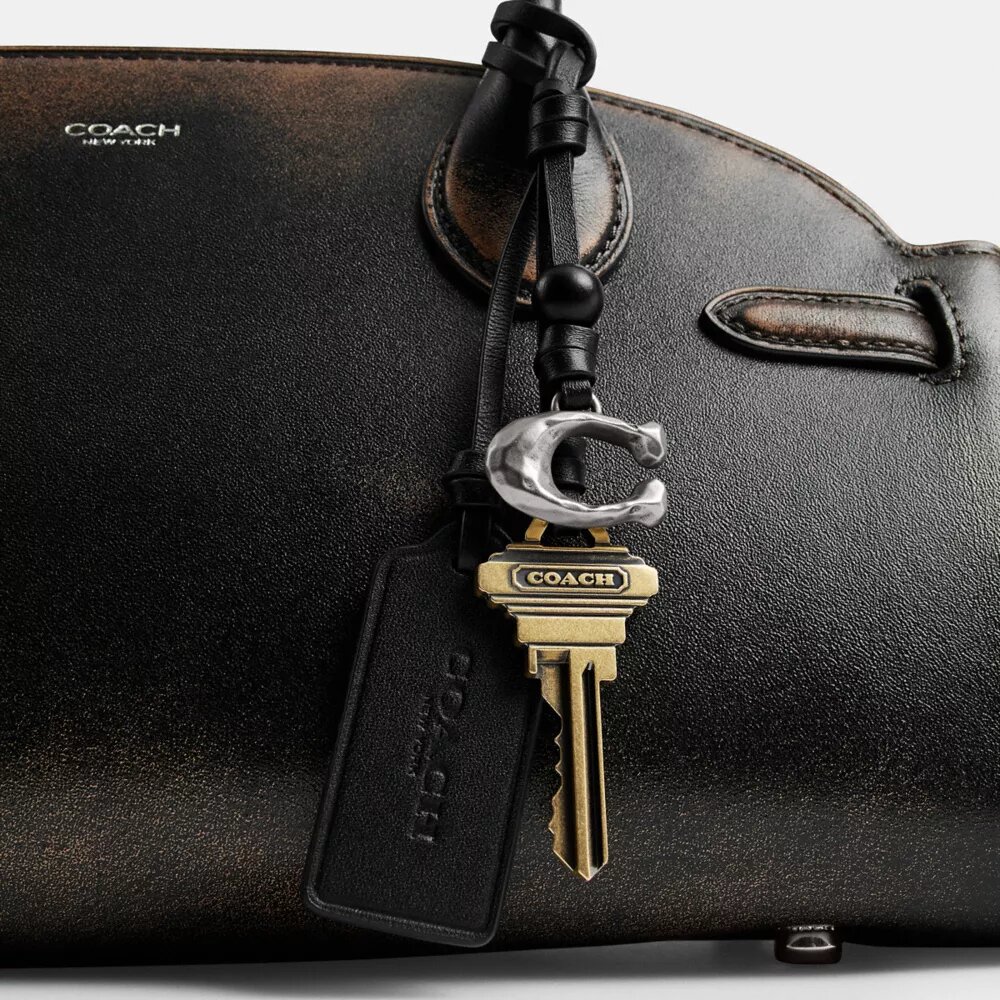 Empire Carryall-tasker 34 i patineret læder