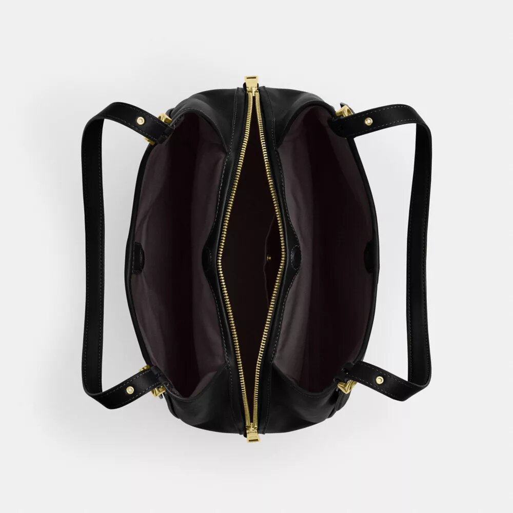 Erin skuldertaske i Signature Canvas
