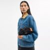Faye skuldertaske i signaturdenim