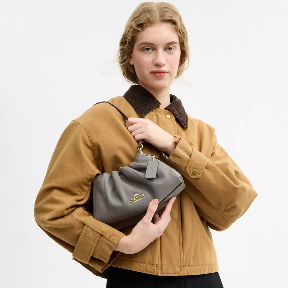 Faye skuldertaske med quiltning