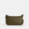 Finn crossbody-taske med lommer