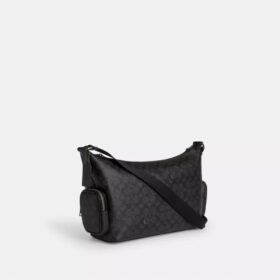 Finn crossbody-taske med lommer i Signature Canvas