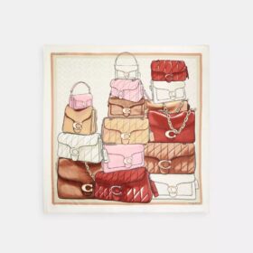 Firkantet silketørklæde med Stacked Tabby Bags-print