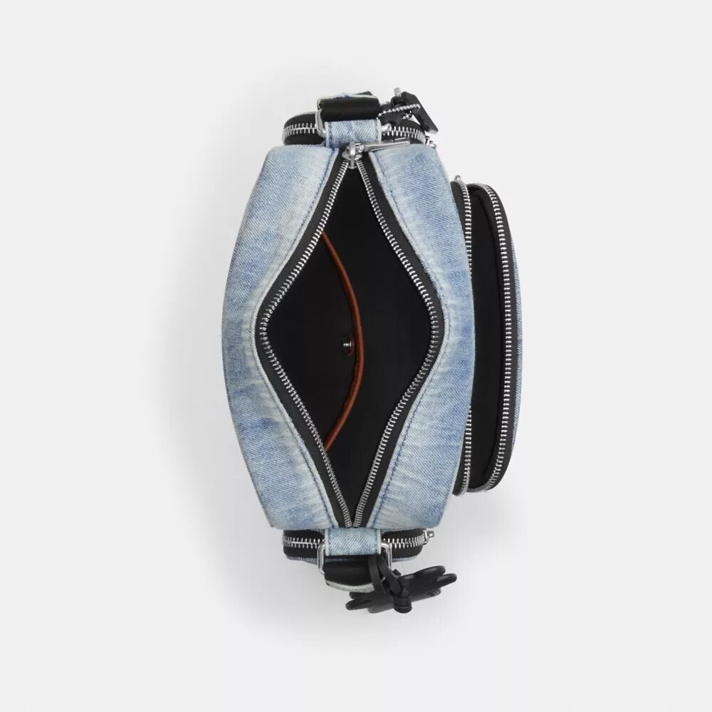 Fletcher crossbody-taske i den populære signatur-denim