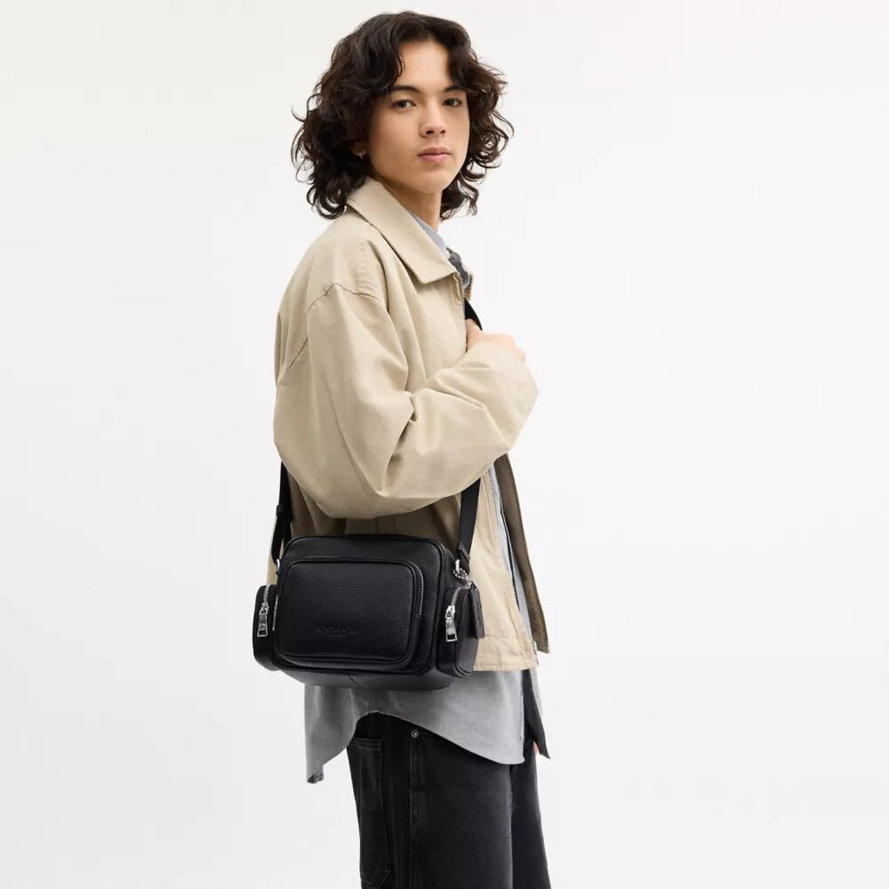 Fletcher crossbody-tasker
