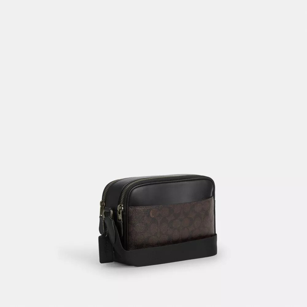 Graham crossbody-taske i Signature Canvas med varsity-striber