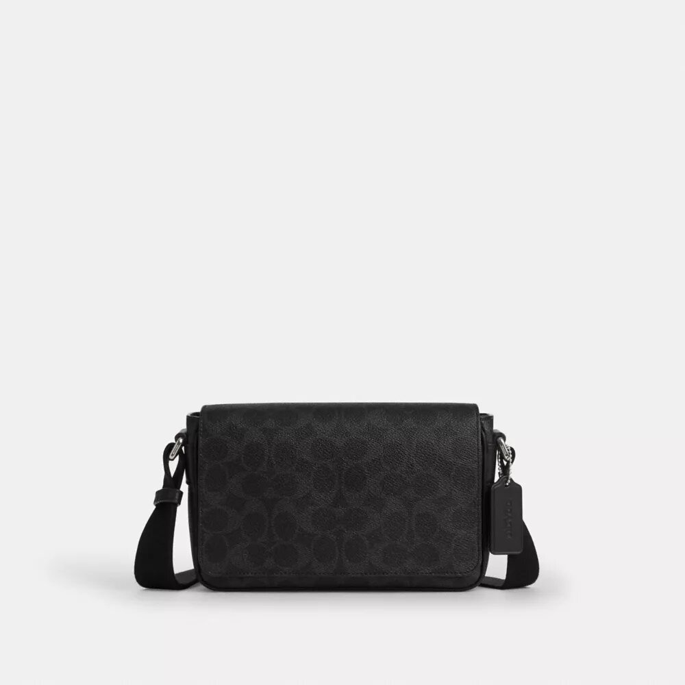 Jack lille crossbody-taske med klap i Signature Canvas