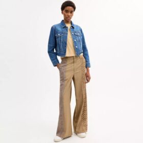 Jakke i krympet denim