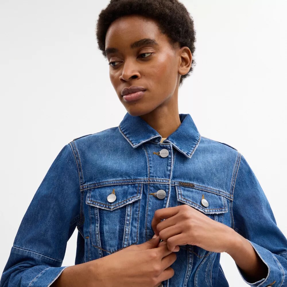 Jakke i krympet denim
