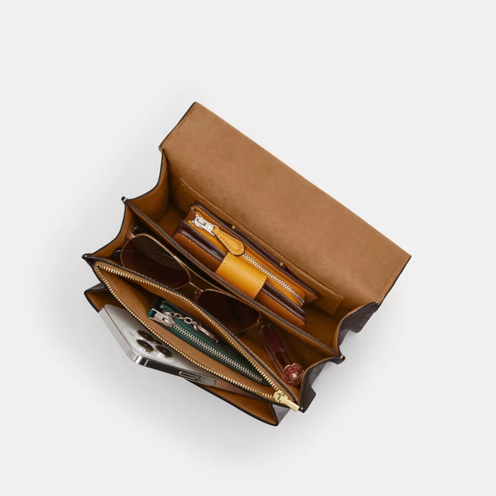 Klare crossbody-taske i blokmønstret Signature Canvas